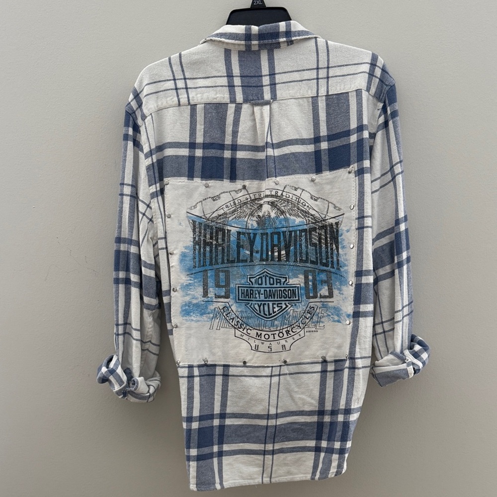 Harley-Davidson Blue and White Plaid Shirt.  #Oversized#boho